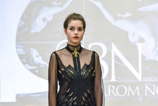 Zoób Kati álmodta meg a Három nővér feldolgozásának jelmezeit