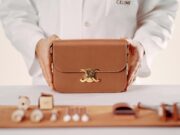 A kulisszák mögött: Így készül a Celine legvágyottabb táskája, a Triomphe Classique